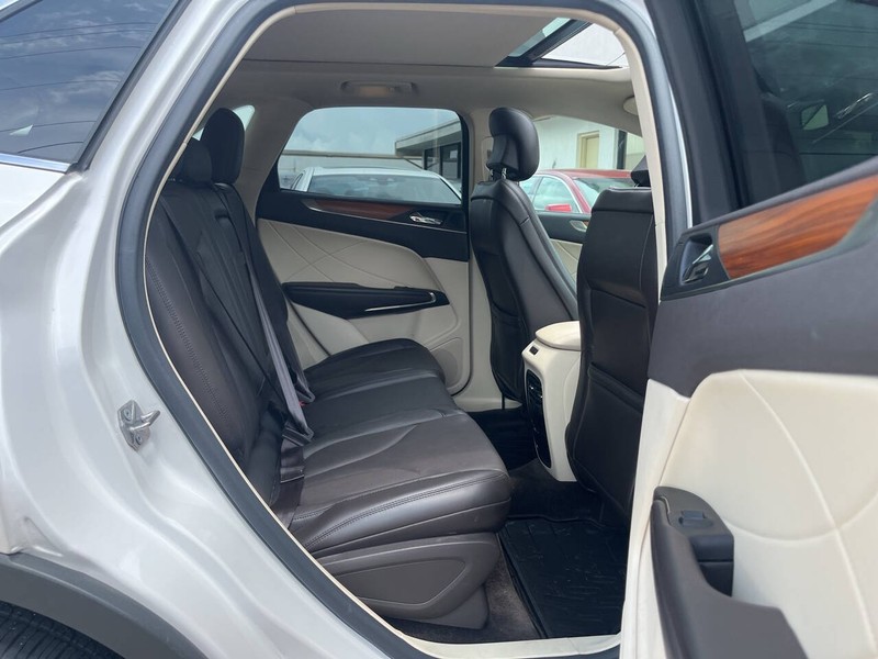 Lincoln MKC Vehicle Image 10
