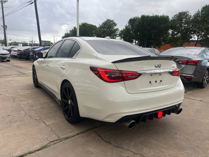 INFINITI Q50 Vehicle Image 03