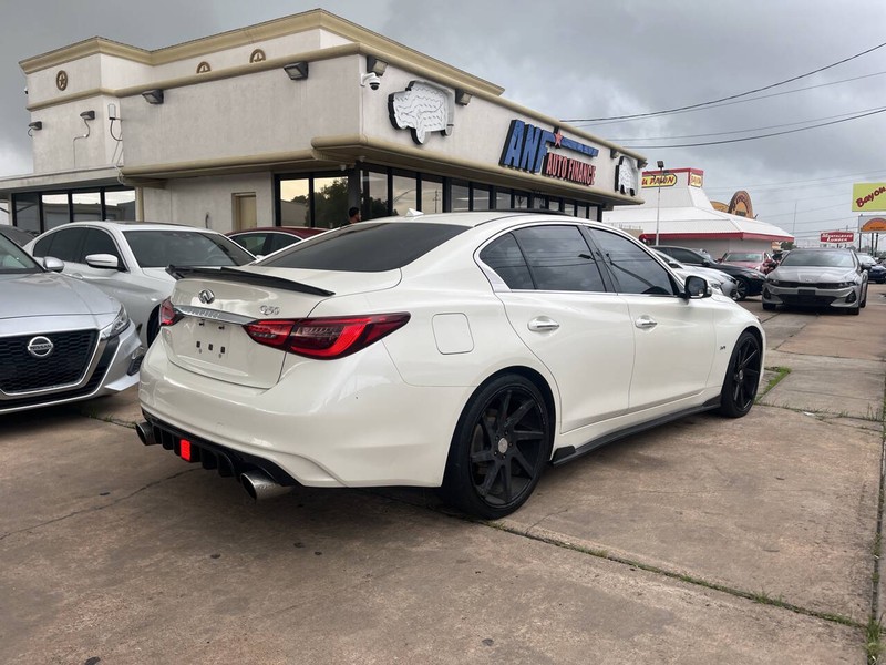 INFINITI Q50 Vehicle Image 05