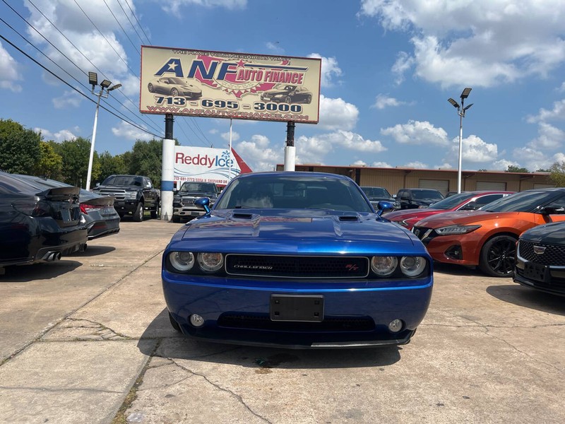 Dodge Challenger Vehicle Image 02