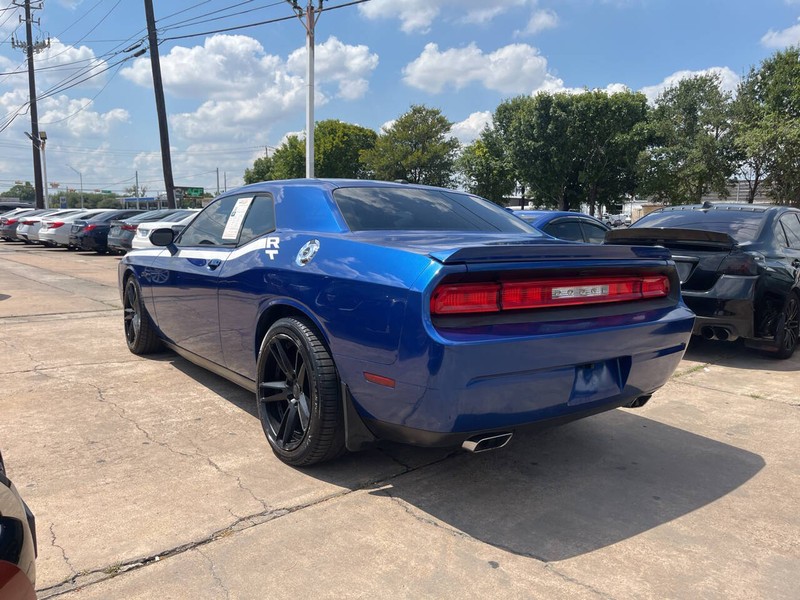 Dodge Challenger Vehicle Image 03