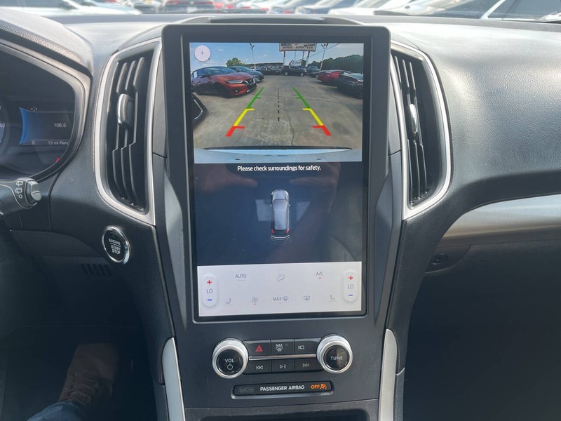 Ford Edge Vehicle Image 14