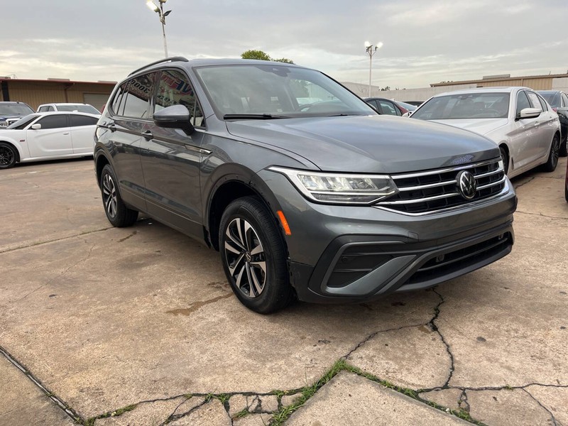 Volkswagen Tiguan Vehicle Image 06