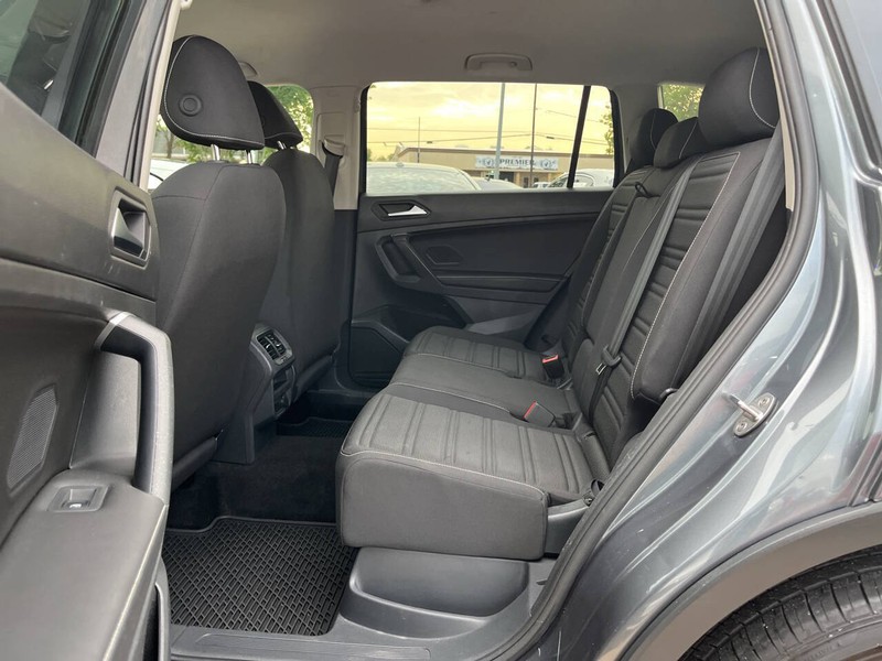 Volkswagen Tiguan Vehicle Image 08