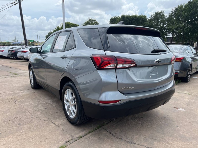 Chevrolet Equinox Vehicle Image 03