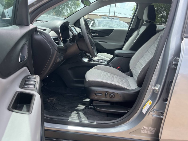 Chevrolet Equinox Vehicle Image 07