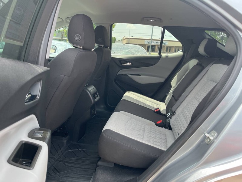 Chevrolet Equinox Vehicle Image 08