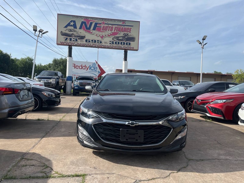 Chevrolet Malibu Vehicle Image 02