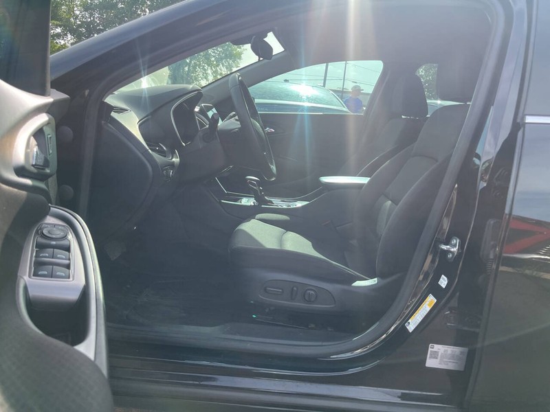 Chevrolet Malibu Vehicle Image 07