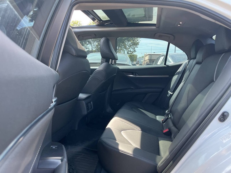 Toyota Camry Vehicle Image 08