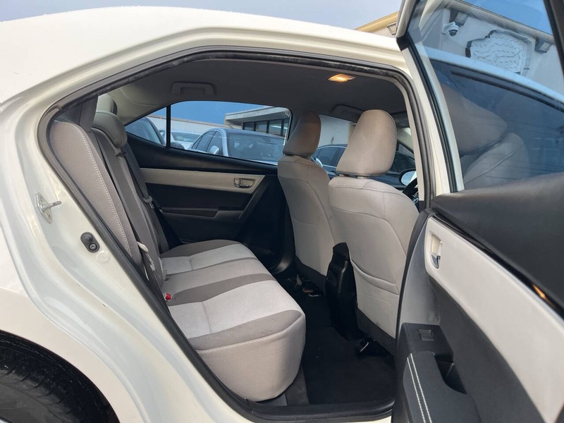 Toyota Corolla Vehicle Image 10