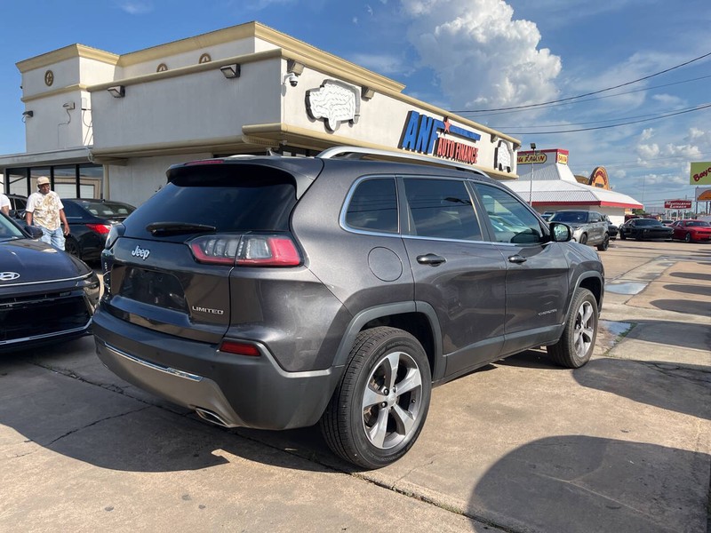 Jeep Cherokee Vehicle Image 05
