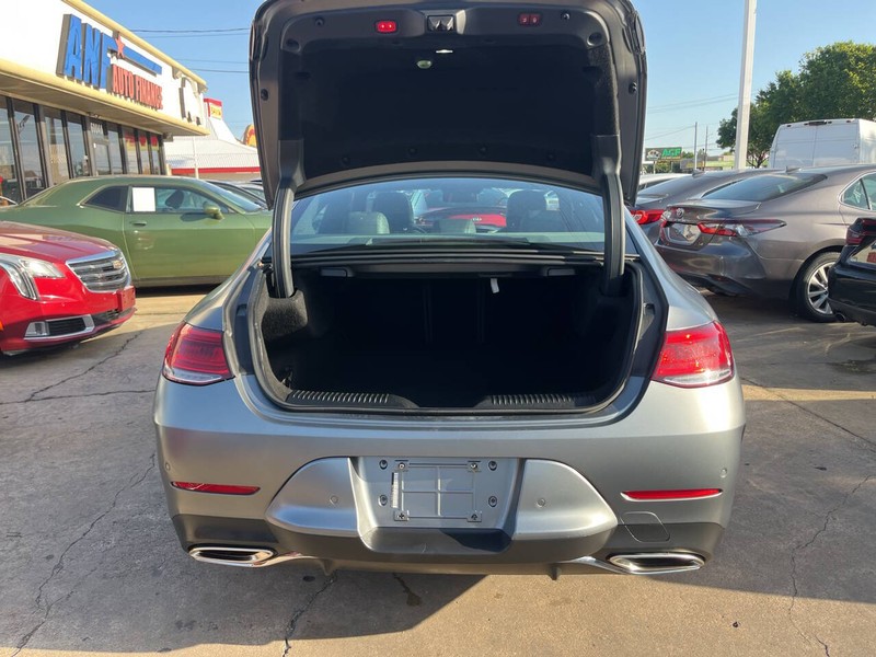 Mercedes-Benz CLS Vehicle Image 10
