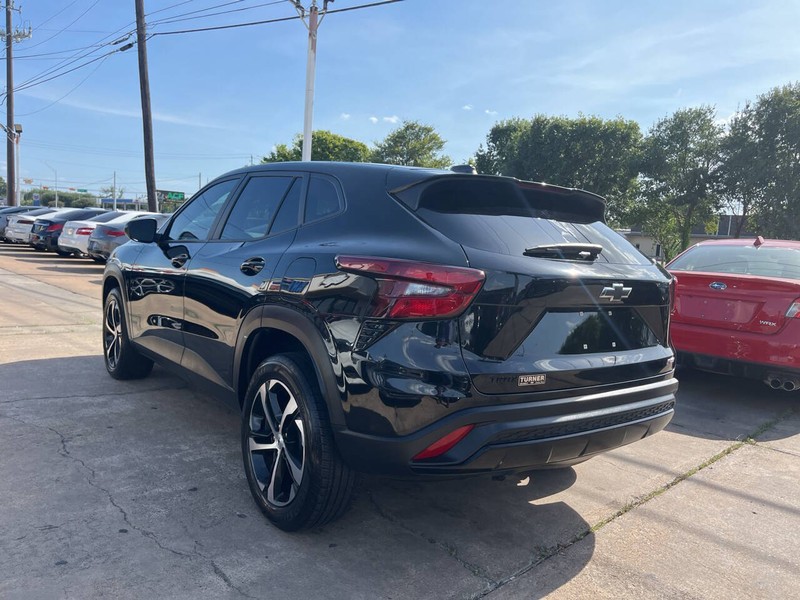 Chevrolet Trax Vehicle Image 03