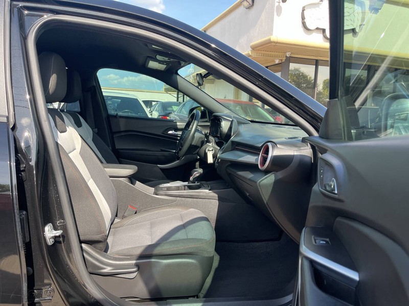 Chevrolet Trax Vehicle Image 11