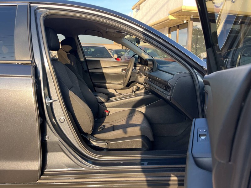 Honda Accord Sedan Vehicle Image 10
