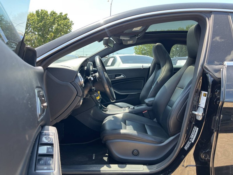 Mercedes-Benz CLA Vehicle Image 07