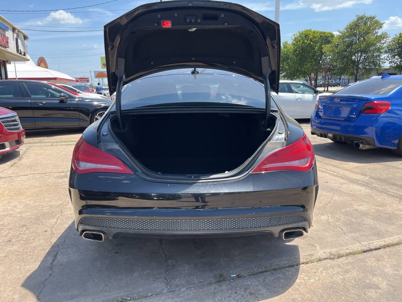 Mercedes-Benz CLA Vehicle Image 09
