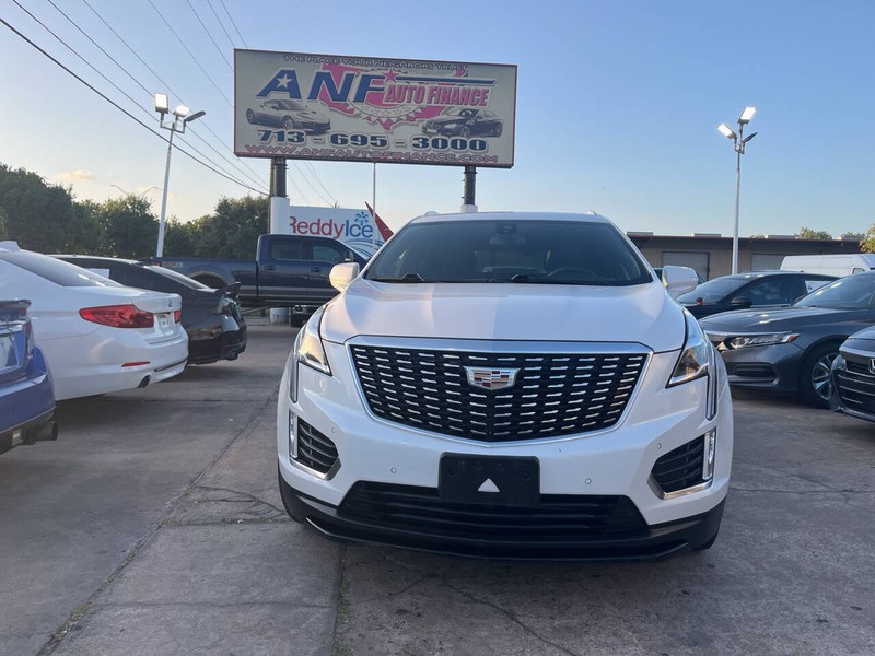 Cadillac XT5 Vehicle Image 02