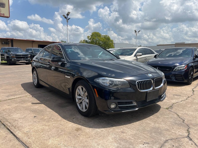 BMW 5 Series Vehicle Image 06