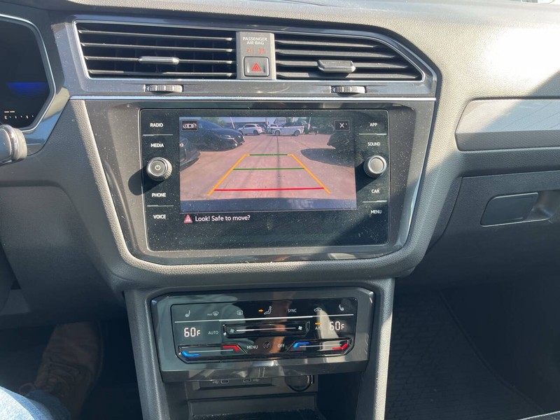 Volkswagen Tiguan Vehicle Image 14