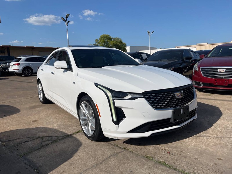 Cadillac CT4 Vehicle Image 06
