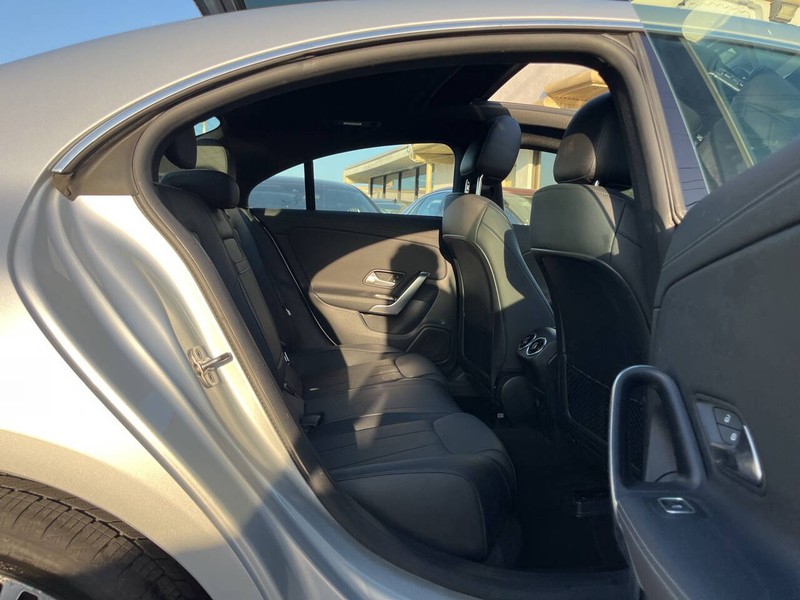 Mercedes-Benz CLA Vehicle Image 10