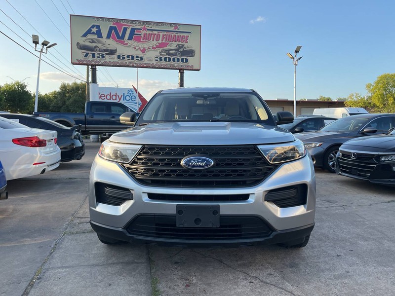 Ford Explorer Vehicle Image 02