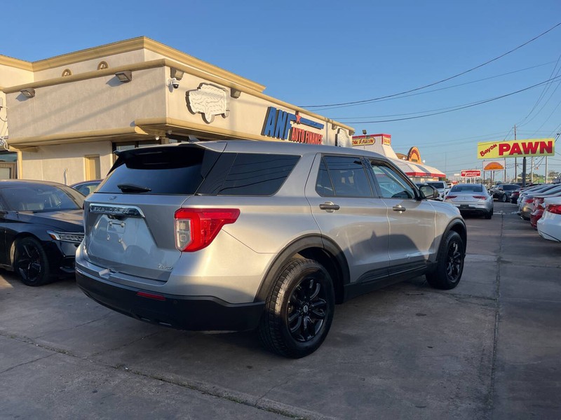 Ford Explorer Vehicle Image 05