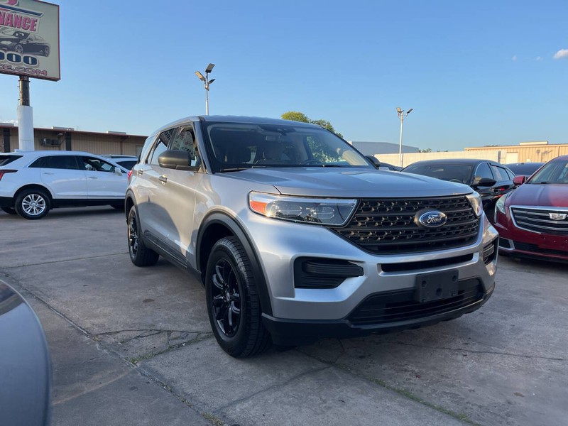 Ford Explorer Vehicle Image 06