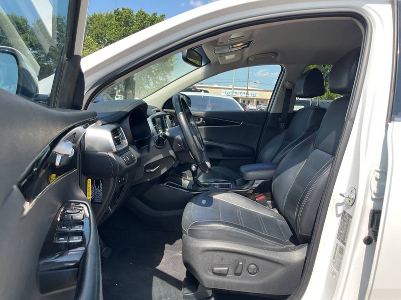 Kia Sorento Vehicle Image 07