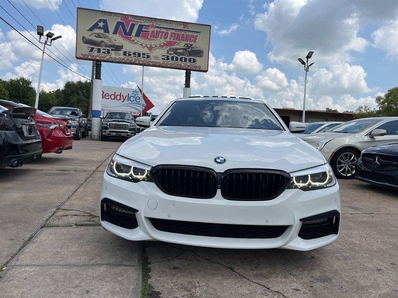BMW 5 Series Vehicle Image 02