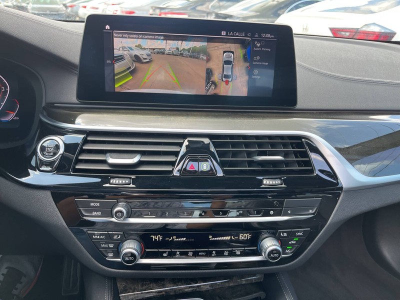 BMW 5 Series Vehicle Image 13