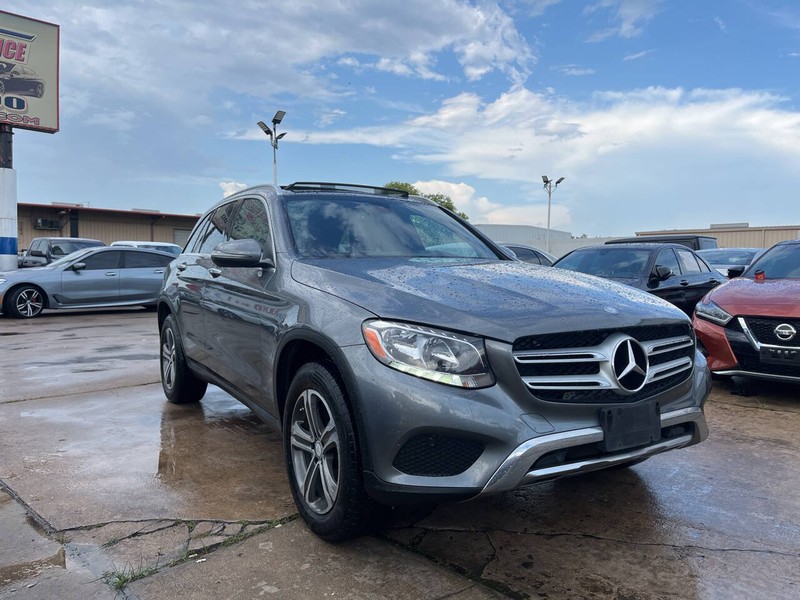 Mercedes-Benz GLC Vehicle Image 06