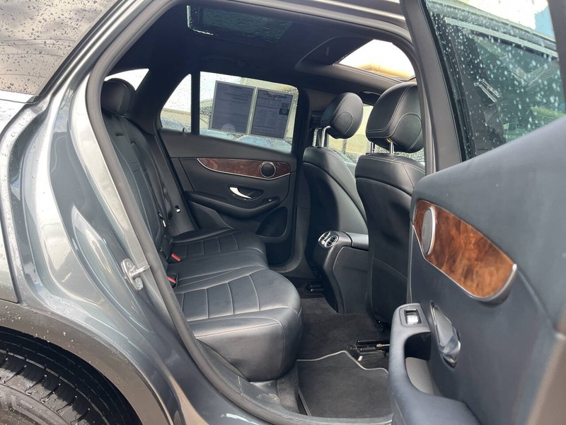 Mercedes-Benz GLC Vehicle Image 10