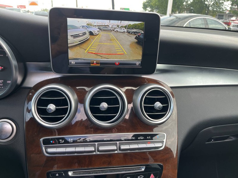 Mercedes-Benz GLC Vehicle Image 12