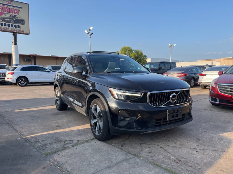 Volvo XC40 Vehicle Image 06