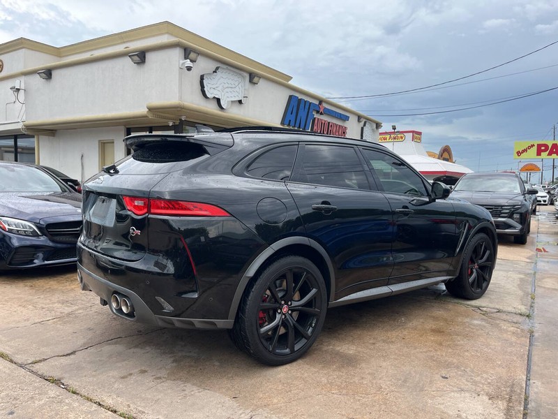 Jaguar F-PACE Vehicle Image 06