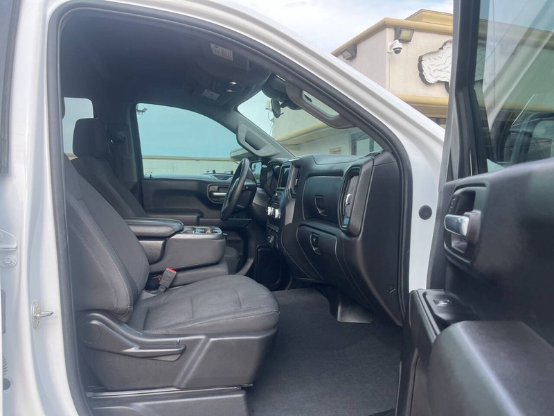 GMC Sierra 1500 Vehicle Image 12