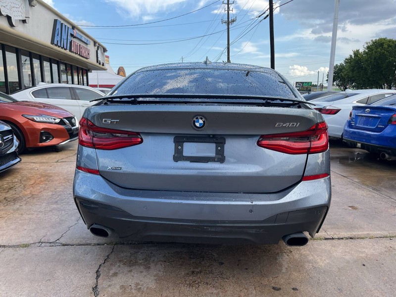 BMW 6 Series Vehicle Image 04