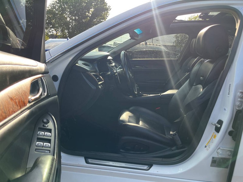 Cadillac CTS Vehicle Image 07