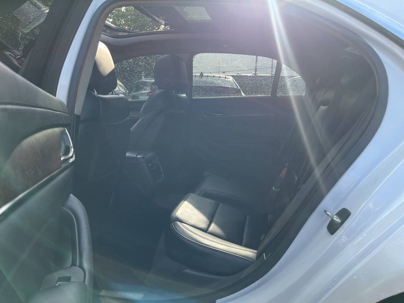 Cadillac CTS Vehicle Image 08