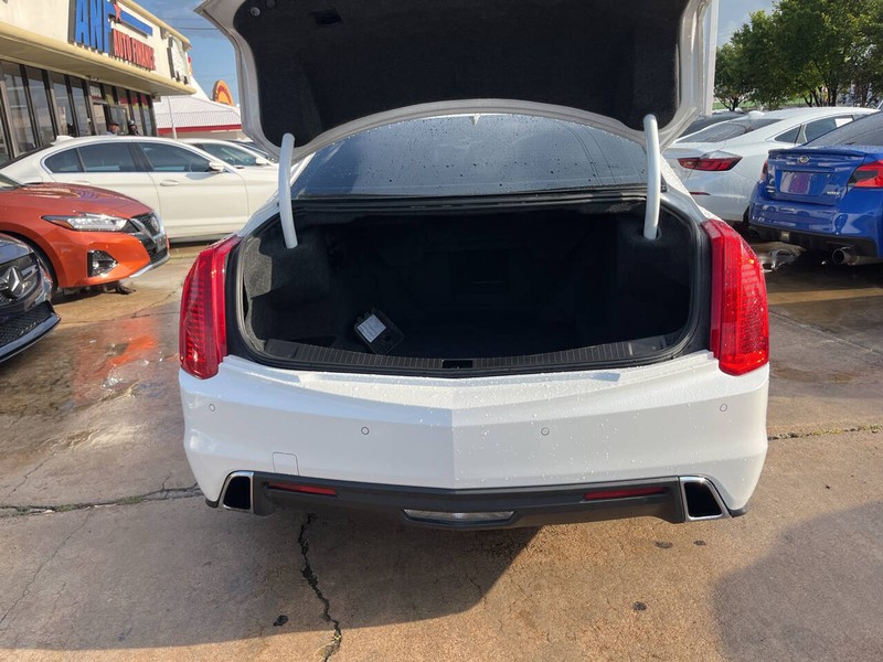 Cadillac CTS Vehicle Image 09