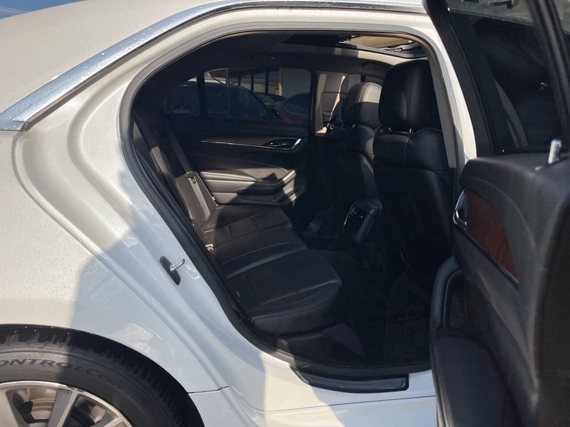 Cadillac CTS Vehicle Image 10