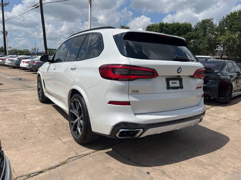 BMW X5 Vehicle Image 03
