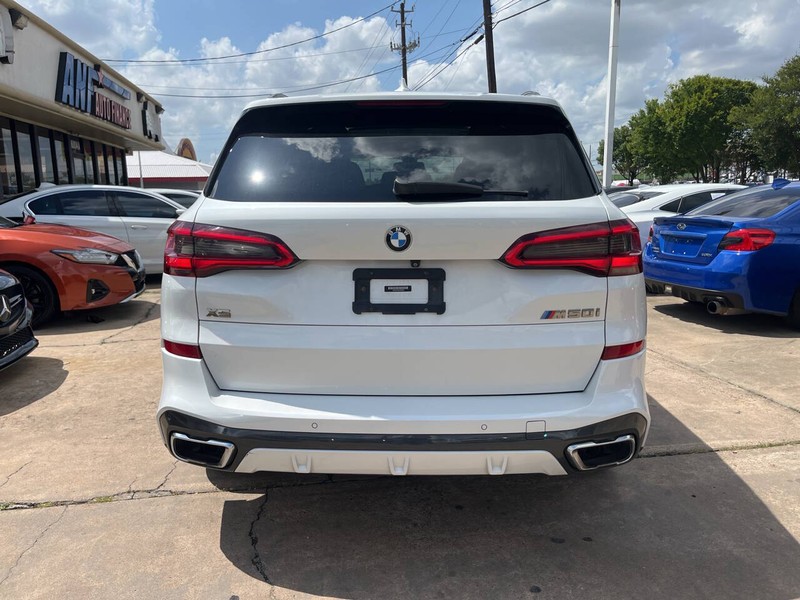 BMW X5 Vehicle Image 04