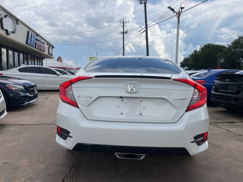 Honda Civic Vehicle Image 04