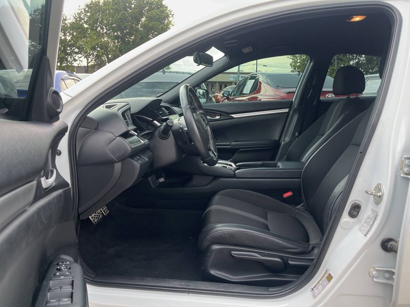 Honda Civic Vehicle Image 09