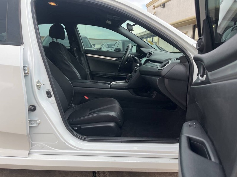Honda Civic Vehicle Image 16