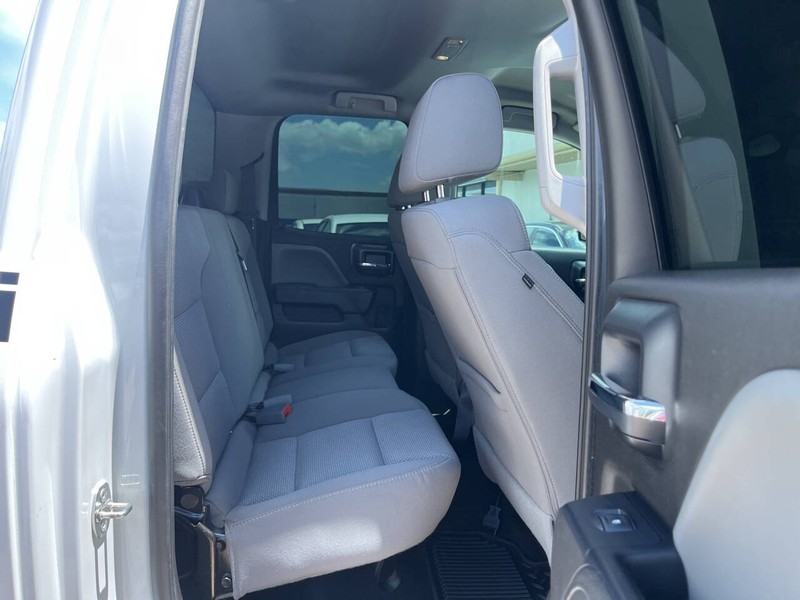 Chevrolet Silverado 1500 Vehicle Image 12